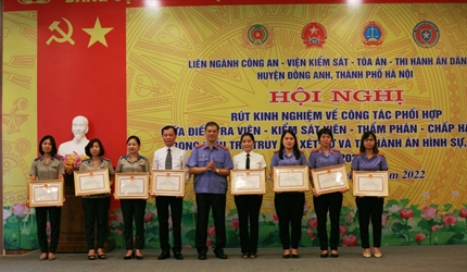 Liên ngành Công an - Viện kiểm sát - Tòa án - Chi cục THADS huyện Đông...